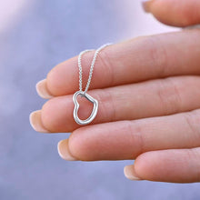Load image into Gallery viewer, Delicate Heart Necklace
